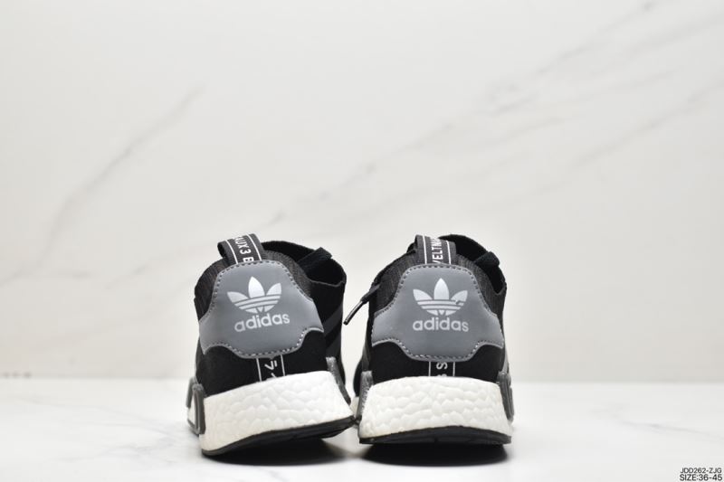 Adidas Sneakers